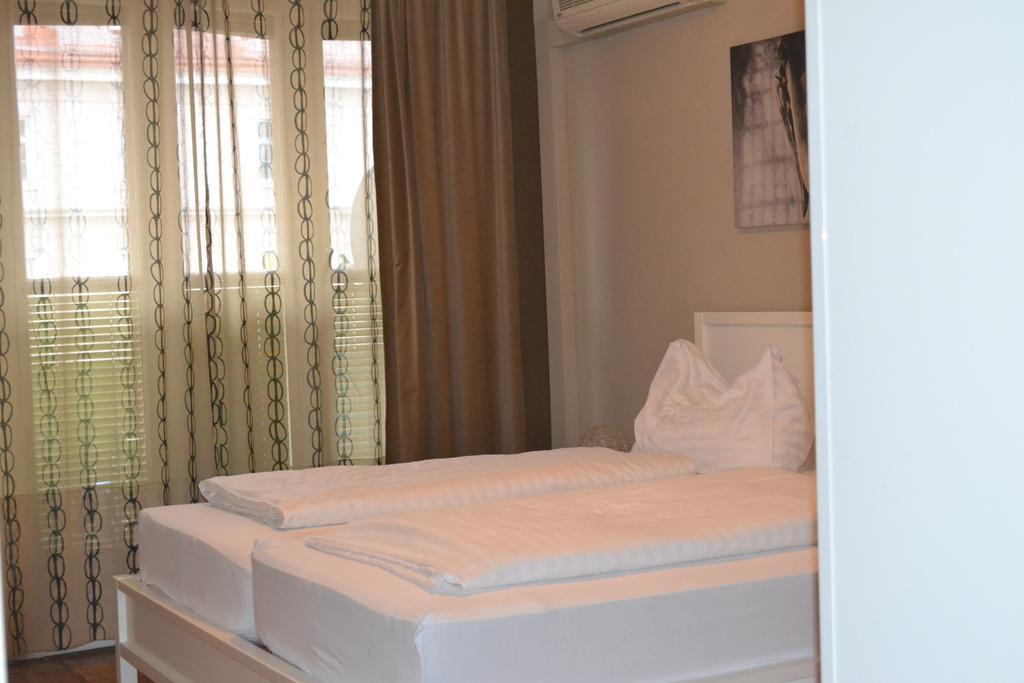 Goldfisch Apartment Hoher Markt Wien Zimmer foto